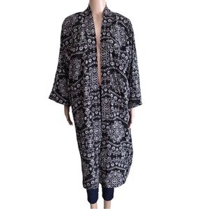 Sunny And 74 Open Front Black And White Mandala Print Kimono Top Size Medium NEW